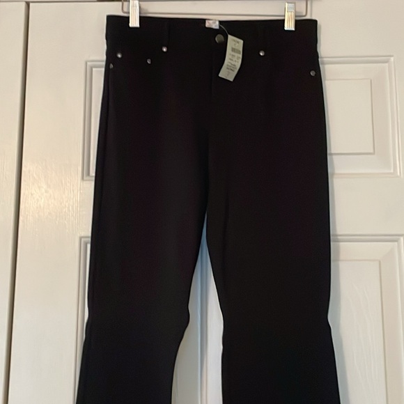 NWT Caché Vintage Black Flared Jeans w/ Bejeweled Back Pocket - Picture 3 of 11
